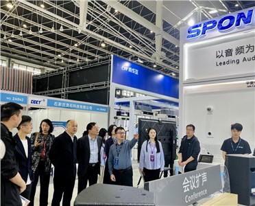展会回顾 | 半岛app下载体育
通信亮相河北教育装备展引热烈关注！
